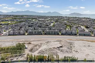 88 W Silver Dr, Vineyard, UT 84059 - Photo 8