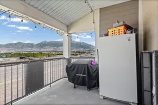 88 W Silver Dr, Vineyard, UT 84059 - Photo 38