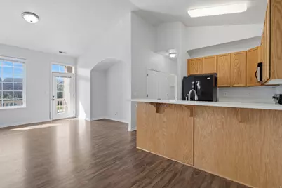 162 Birmingham Ln, North Salt Lake, UT 84054 - Photo 8