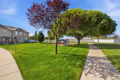 162 Birmingham Ln, North Salt Lake, UT 84054 - Photo 18
