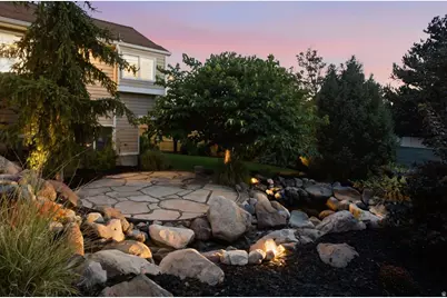 2313 E Rockview Dr, Sandy, UT 84092 - Photo 28