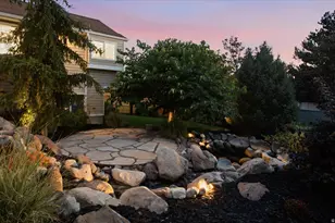 2313 E Rockview Dr, Sandy, UT 84092 - Photo 28