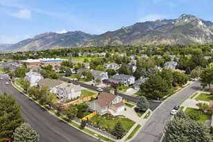 2313 E Rockview Dr, Sandy, UT 84092 - Photo 38