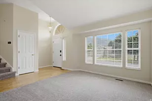 2313 E Rockview Dr, Sandy, UT 84092 - Photo 6