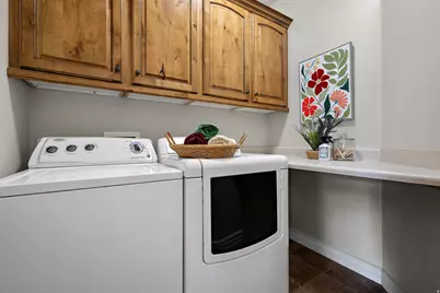 927 S Iris Ln W, Mapleton, UT 84664 - Photo 16