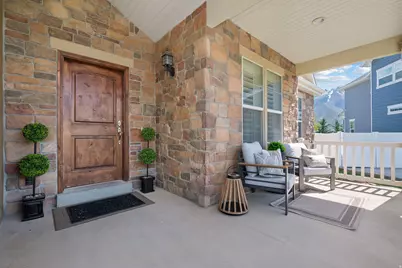 927 S Iris Ln W, Mapleton, UT 84664 - Photo 2