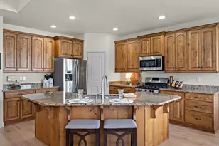 927 S Iris Ln W, Mapleton, UT 84664 - Photo 10