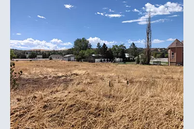 2063 E South Weber Dr, South Weber, UT 84405 - Photo 2