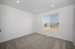 228 W Waterstone Circle, Murray, UT 84107 - Photo 16