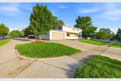 5406 S York St, Murray, UT 84117 - Photo 2