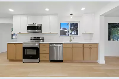 5406 S York St, Murray, UT 84117 - Photo 10