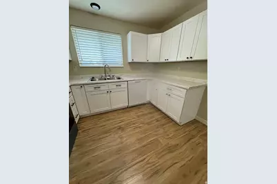 2083 S California Ave #C, Provo, UT 84606 - Photo 22