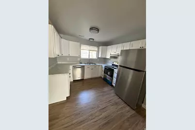 2083 S California Ave #C, Provo, UT 84606 - Photo 2
