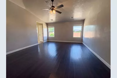50 W Masterpiece Cir, Washington, UT 84780 - Photo 4