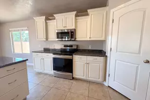 50 W Masterpiece Circle, Washington, UT 84780 - Photo 2