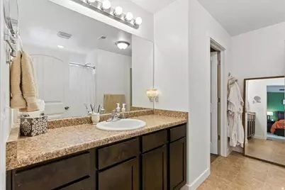 1187 W Seraphim Ct, Layton, UT 84041 - Photo 14
