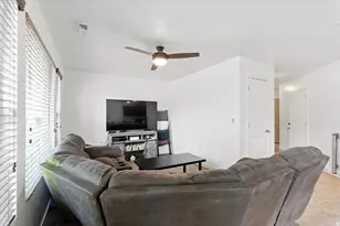 1187 W Seraphim Ct, Layton, UT 84041 - Photo 4