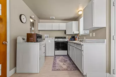 1146 E Harrop S, Ogden, UT 84403 - Photo 10