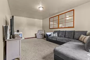 1146 E Harrop S, Ogden, UT 84403 - Photo 22