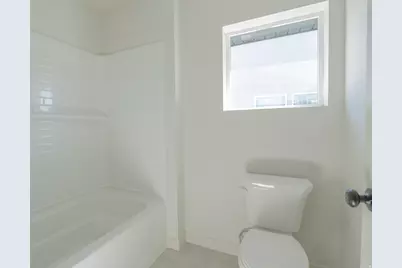 1082 W 880 S #42, Woods Cross, UT 84087 - Photo 6