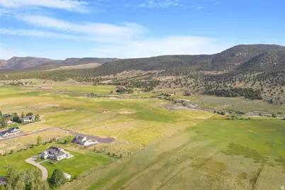 638 E 110 Cir N, Pine Valley, UT 84781 - Photo 2