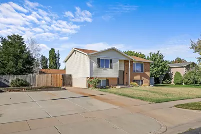 2258 W 2175 S, Syracuse, UT 84075 - Photo 2