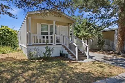 1593 W Indian Summer Drive Dr N, Salt Lake City, UT 84116 - Photo 2