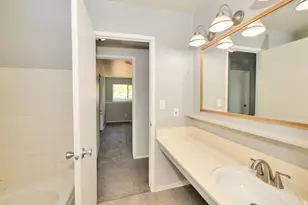 669 N Colonial St, Layton, UT 84041 - Photo 18