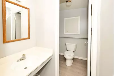 669 N Colonial St, Layton, UT 84041 - Photo 22