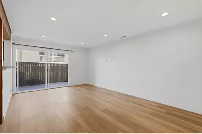 327 Peach Ln, Bountiful, UT 84010 - Photo 4