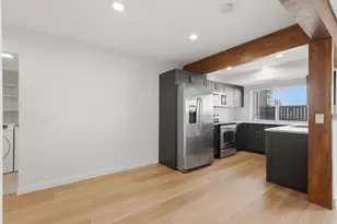 327 Peach Ln, Bountiful, UT 84010 - Photo 8