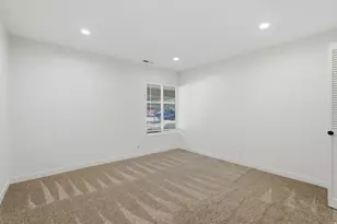 327 Peach Ln, Bountiful, UT 84010 - Photo 12