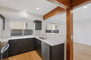 327 Peach Ln, Bountiful, UT 84010 - Photo 10
