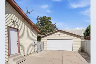 5945 S Greenwood Dr W, Murray, UT 84123 - Photo 30