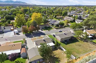 5945 S Greenwood Dr W, Murray, UT 84123 - Photo 42
