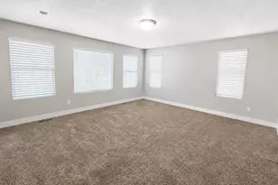 3834 E Cunninghill Dr, Eagle Mountain, UT 84005 - Photo 8