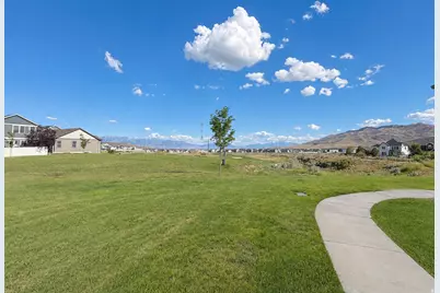 3834 E Cunninghill Dr, Eagle Mountain, UT 84005 - Photo 20