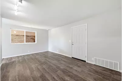 768 N Redwood Rd #18, Salt Lake City, UT 84116 - Photo 2