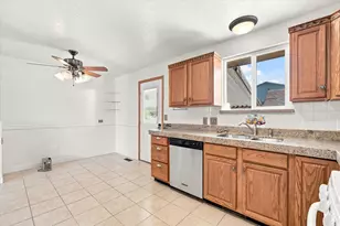 4889 W Niagara Way S, Salt Lake City, UT 84118 - Photo 12
