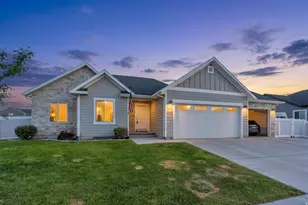 4763 N Sage Park Dr W, Eagle Mountain, UT 84005 - Photo 2