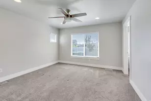 4763 N Sage Park Dr W, Eagle Mountain, UT 84005 - Photo 14