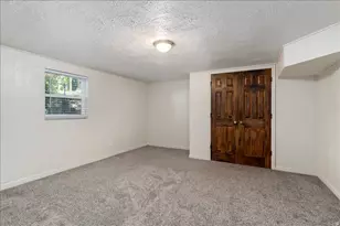 15 E Sylvia Dr, South Ogden, UT 84405 - Photo 18