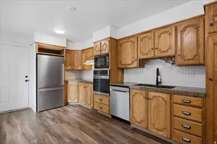 9 Sylvia Dr, South Ogden, UT 84405 - Photo 8