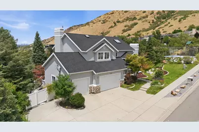 3439 E Canyon Cove Dr, Holladay, UT 84121 - Photo 46