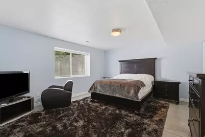 3439 E Canyon Cove Dr, Holladay, UT 84121 - Photo 22