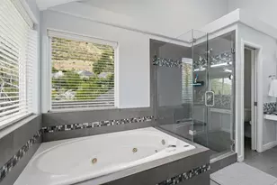 3439 E Canyon Cove Dr, Holladay, UT 84121 - Photo 18
