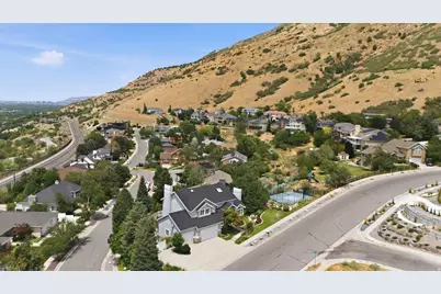 3439 E Canyon Cove Dr, Holladay, UT 84121 - Photo 54