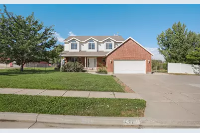 3207 N Pelican Dr, Farr West, UT 84404 - Photo 54
