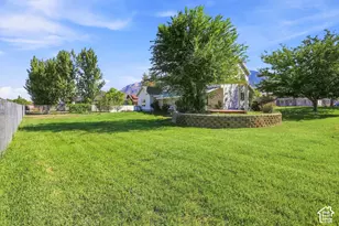3207 N Pelican Dr, Farr West, UT 84404 - Photo 10