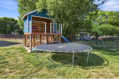 3207 N Pelican Dr, Farr West, UT 84404 - Photo 22